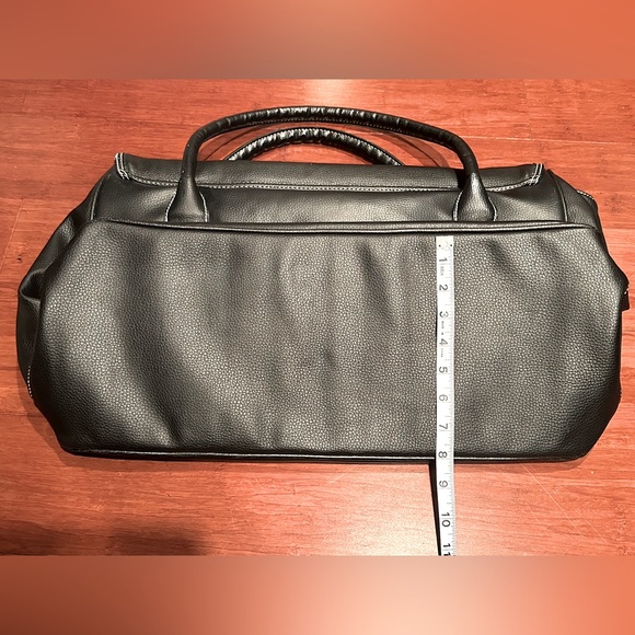 Victoria’s Secret 1990s Weekender Black Pebble Faux Leather Travel Tote - Picture 9 of 9